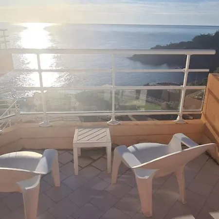 Petit Coin De Paradis Sur La * Saint-Raphael (Var)