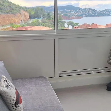 Petit Coin De Paradis Sur La Appartamento Saint-Raphaël